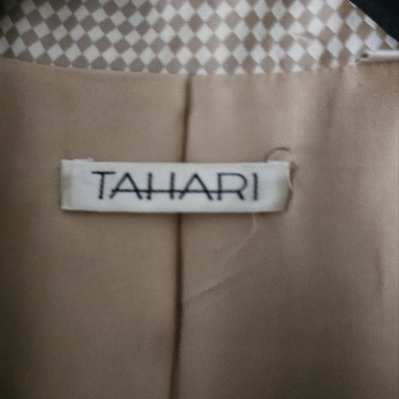 TAHARI Pendleton Tan Trench Coat Lightweight Classic - Picture 3 of 10